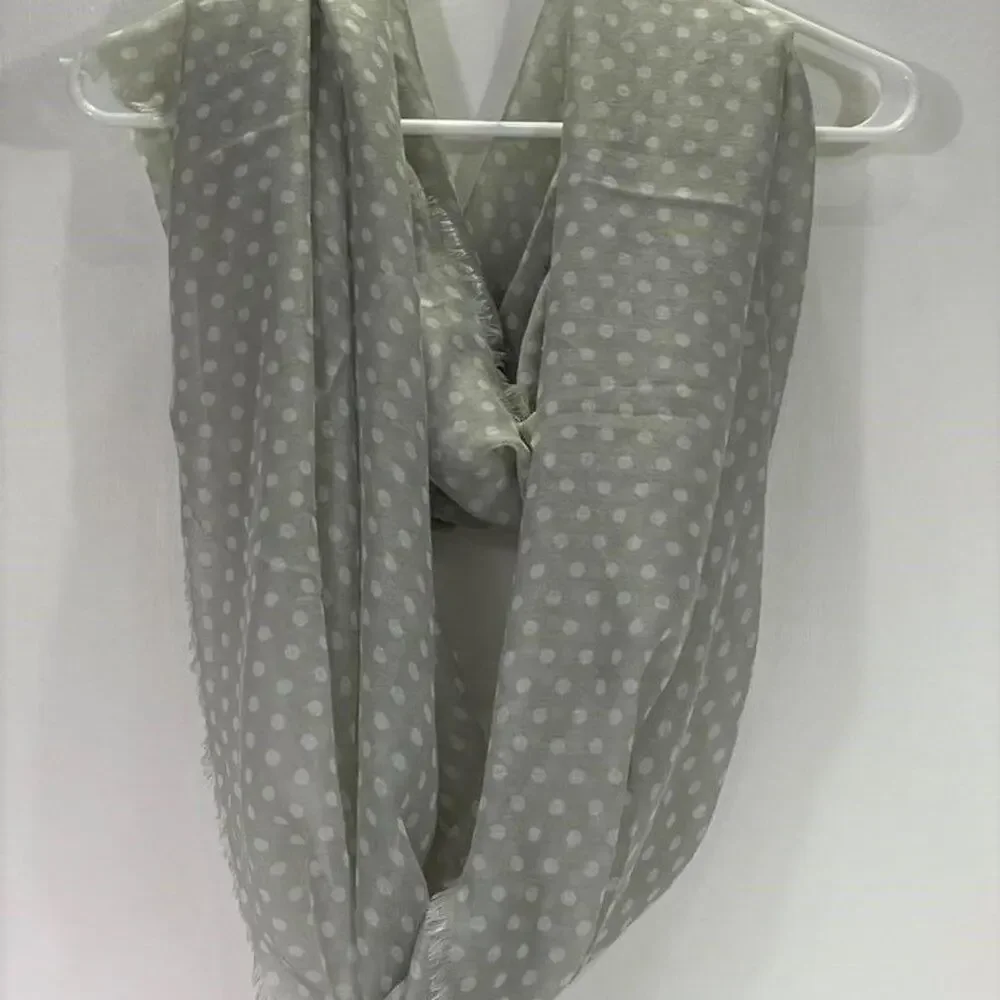 Lightweight Gray Viscose Infinity Scarf with White Polka Dots L35